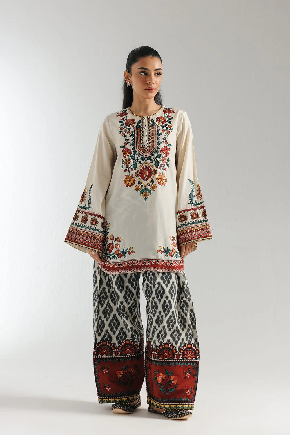 Elara Beige
